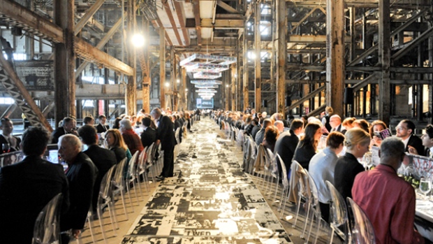 O Luminato arranca com uma festa na Hearn Generating Station, localizada na área das Port Lands de Toronto. (Luminato)