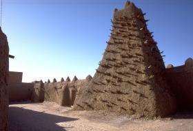 UNESCO PEDE AO TPI PARA INVESTIGAR DESTRUIÇÃO DE MAUSOLÉUS NO MALI