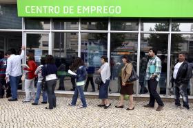 TAXA DE EMPREGO AUMENTA MENOS EM PORTUGAL DO QUE NA OCDE NO 1.º TRIMESTRE