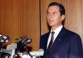 POLÍCIA BRASILEIRA FAZ BUSCAS NA CASA DO EX-PR COLLOR EM INVESTIGAÇÃO SOBRE PETROBRAS