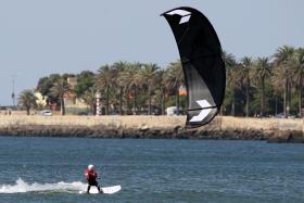 FRANCISCO LUFINHA ESTABELECE NOVO RECORDE MUNDIAL DE MAIOR VIAGEM DE KITESURF