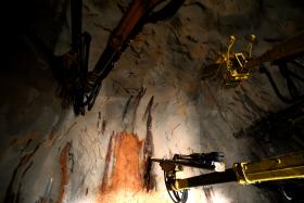FALTAM ESCAVAR 800 METROS PARA ACABAR PERFURAÇÃO DO TÚNEL DO MARÃO