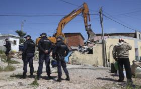 CÂMARA DA AMADORA RETOMOU HOJE DEMOLIÇÕES NO BAIRRO DE SANTA FILOMENA