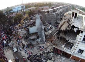 SOBE PARA 141 NÚMERO DE MORTOS EM ACIDENTE DE AVIÃO MILITAR NA INDONÉSIA