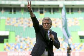 JORGE JESUS QUER QUE EQUIPA “GANHE O HÁBITO” DE CONQUISTAR TROFÉUS