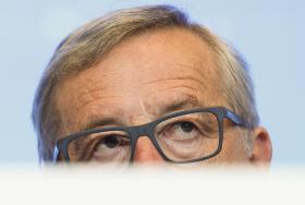 BRUXELAS RESPONDE COM TRATADOS A ALEGADOS PLANOS DE SCHAUBLE PARA RETIRAR PODERES