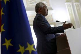 GRÉCIA: ANTÓNIO COSTA DIZ QUE HÁ “GRANDE ALINHAMENTO” EM TORNO DE HOLLANDE