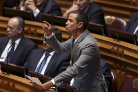 PS ACUSA MINISTRO MOTA SOARES DE DIVULGAR NÚMEROS FALSOS SOBRE EMPREGO