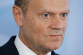 GRÉCIA: TUSK CANCELA CONSELHO EUROPEU MAS MANTÉM CIMEIRA DA ZONA EURO