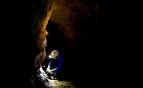 ESPELEÓLOGOS PROCURAM DESVENDAR SEGREDOS DE GRUTA NO CONCELHO DA BATALHA