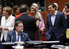 GRÉCIA: IMPRENSA GREGA FALA DE “NOITE DRAMÁTICA” E DA DIVISÃO EUROPEIA NAS NEGOCIAÇÕES