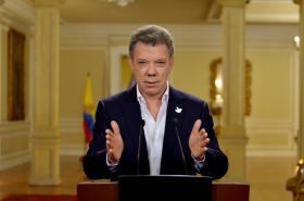 PRESIDENTE DA COLÔMBIA VOLTA A SUSPENDER ATAQUES CONTRA AS FARC