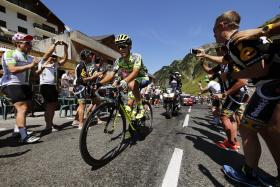 RAFAL MAJKA FUGIU PARA A VITÓRIA, CHRIS FROOME MANTÉM A AMARELA NA VOLTA A FRANÇA
