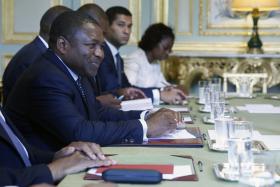 PRESIDENTE MOÇAMBICANO REJEITA PROVÍNCIAS AUTÓNOMAS DA RENAMO