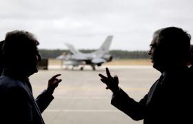 PROGRAMA DE AERONAVES F-16 PARA A ROMÉNIA EXECUTADO DE “FORMA EXEMPLAR” — MINISTRO