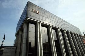 EDITORA DO “FINANCIAL TIMES” CONFIRMA POSSÍVEL VENDA DO JORNAL