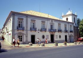 SÓCRATES: BUSCAS NA CÂMARA MUNICIPAL DE LOULÉ NO ÂMBITO DA “OPERAÇÃO MARQUÊS” – PGR