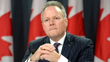 O Governador do Banco do Canadá Stephen Poloz realiza uma conferência de imprensa em Otava - 15 de julho de 2015. (Adrian Wyld / The Canadian Press)