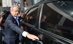 EX-MINISTRO BRASILEIRO JOSÉ DIRCEU DETIDO POR SUPOSTO ENVOLVIMENTO NO ESCÂNDALO DA PETROBRAS