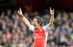 ROSICKY, DO ARSENAL, SÓ DEVE REGRESSAR AOS RELVADOS EM OUTUBRO