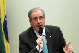 PRESIDENTE DA CÂMARA DE DEPUTADOS DO BRASIL NÃO IRÁ RENUNCIAR APÓS ACUSAÇÃO DE CORRUPÇÃO