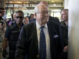 JEAN MARIE LE PEN EXPULSO DA FRENTE NACIONAL, PARTIDO DE EXTREMA-DIREITA FRANCÊS
