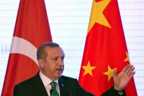 OFENSIVA MILITAR TURCA CONTRA PKK PROSSEGUIRÁ “ATÉ NÃO RESTAR QUALQUER TERRORISTA” – ERDOGAN