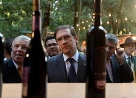 PASSOS COELHO ASSEGURA QUE DEVOLVERÁ TODO O IVA E IRS RECEBIDO ACIMA DO PREVISTO