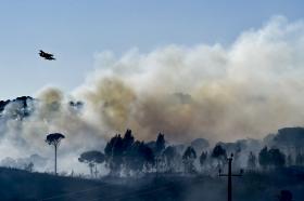 INCÊNDIOS:CHAMAS NA SERRA D’ARGA, CAMINHA, OBRIGAM A RETIRAR POPULAÇÃO IDOSA