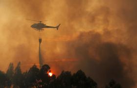 OPERACIONAIS QUE COMBATEM FOGO EM PEDRÓGÃO GRANDE ULTRAPASSAM OS 400