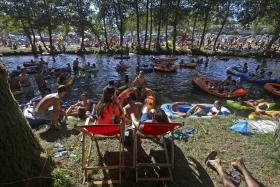 FESTIVAL PAREDES DE COURA ENCERRA HOJE “EDIÇÃO HISTÓRICA” AO FIM DE QUATRO DIAS DE MÚSICA