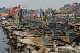 DETIDAS 12 PESSOAS PELAS EXPLOSÕES NA CIDADE CHINESA DE TIANJIN