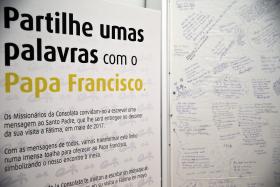 MUSEU EM FÁTIMA CONVIDA VISITANTES A ESCREVEREM MENSAGENS PARA O PAPA