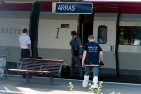 BÉLGICA DIZ QUE TIROTEIO EM COMBOIO EM FRANÇA FOI ATAQUE TERRORISTA