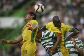 SPORTING EMPATA EM CASA COM O PAÇOS DE FERREIRA