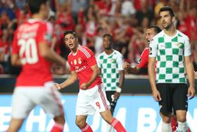 BENFICA DÁ A VOLTA E VENCE MOREIRENSE POR 3-2