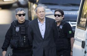 EX-MINISTRO BRASILEIRO JOSÉ DIRCEU FICA EM SILÊNCIO EM DEPOIMENTO SOBRE A PETROBRAS