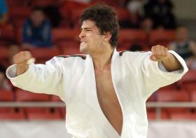 CARLOS LUZ AFASTA CAMPEÃO OLÍMPICO MAS ACABA ELIMINADO DOS MUNDIAIS DE JUDO