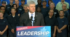 O líder conservador Stephen Harper faz uma paragem de campanha em Drummondville, Que., - 24 de agosto de 2015. The Canadian Press / Sean Kilpatrick