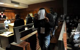 ADIADA SENTENÇA DE POLÍCIAS SUL-AFRICANOS QUE ASSASSINARAM TAXISTA MOÇAMBICANO