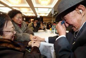 COREIAS PREPARAM ENCONTRO DE FAMÍLIAS SEPARADAS PELA GUERRA