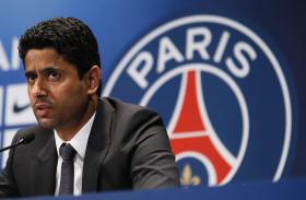 CARRO DO PRESIDENTE DO PARIS SAINT-GERMAIN APEDREJADO APÓS JOGO COM NANTES