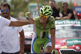 VUELTA: ALESSANDRO DE MARCHI GANHA ISOLADO, FABIO ARU DEFENDE A ‘ROJA’ DE LÍDER