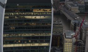 ARRANHA-CÉUS EM LONDRES VENCE PRÉMIO ANUAL DE EDIFÍCIO MAIS FEIO DO PAÍS