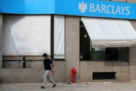 BARCLAYS VENDE NEGÓCIOS EM PORTUGAL AO BANKINTER POR 100 MILHÕES DE EUROS