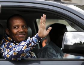 PM SÃO-TOMENSE INICIA DIGRESSÃO DE 15 DIAS AOS EMIRADOS ÁRABES UNIDOS, ARGÉLIA E EUA