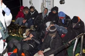 MADRID GARANTE QUE VAI ACOLHER OS 15 MIL REFUGIADOS PEDIDOS POR BRUXELAS