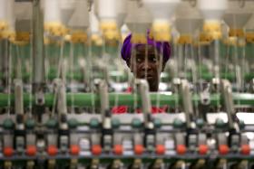 ANGOLA E MOÇAMBIQUE PROCURAM ESTREITAR LIGAÇÕES ECONÓMICAS