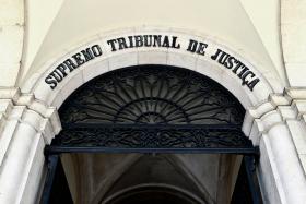 PRESIDENTE DO SUPREMO ALERTA PARA ÉPOCA PROPÍCIA A ACEITAR PROGRAMAS POLÍTICOS RADICAIS