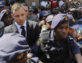 DECISÃO SOBRE SAÍDA DA PRISÃO DE PISTORIUS ADIADA POR DUAS SEMANAS